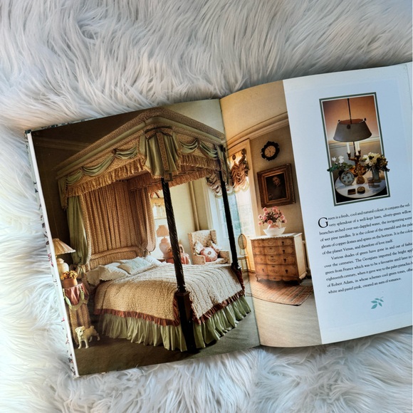 RARE Vintage Victoria’s Secret ‘90s Romantic Style Home Decor Hardcover Book - Picture 6 of 11